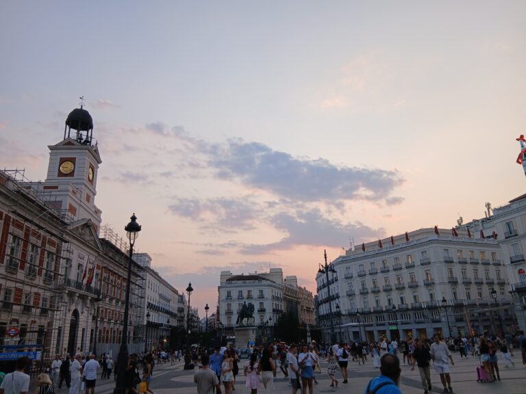 Altstadt von Madrid – Historische Straßen und Plätze entdecken